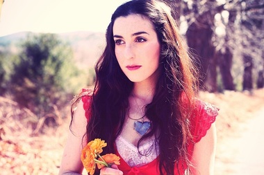 Cântăreaţa americană Marissa Nadler, în premieră la Bucureşti
