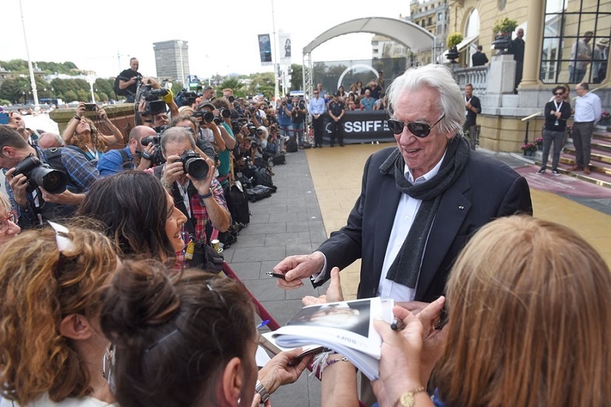 Donald Sutherland, premiat la San Sebastián: Personajele mele mi-au dat bucurii, informaţii şi libertate să trăiesc vieţi pe care niciodată nu aş fi îndrăznit să le trăiesc