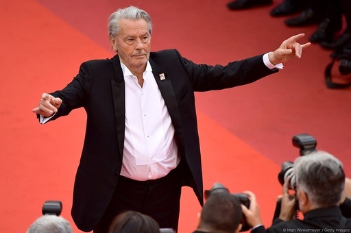 Alain Delon revine pe marele ecran după 10 ani de absenţă 