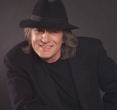 Cântăreţul Mihai Constantinescu a murit la vârsta de 73 de ani