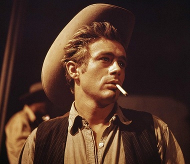 Mai mulţi actori critică decizia de readucere pe marile ecrane a lui James Dean. Regizorul răspunde: Nu e un truc de marketing