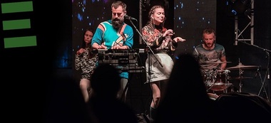 Creaţii experimentale şi punk cu duo-ul Karpov not Kasparov şi Deathbycoconut la Europalia România