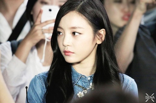 Cântăreaţă K-pop Goo Hara, în vârstă de 28 de ani, a fost găsită decedată în locuinţa ei din Seul 