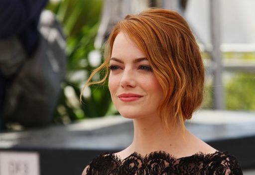 Emma Stone s-a logodit cu un membru al echipei „Saturday Night Live”