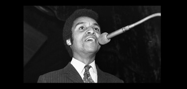 Muzicianul britanic Kenny Lynch, care a mers în turneu cu The Beatles şi a compus pentru Small Faces, a murit