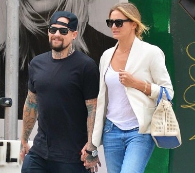Actriţa Cameron Diaz şi muzicianul Benji Madden au anunţat că au devenit părinţi