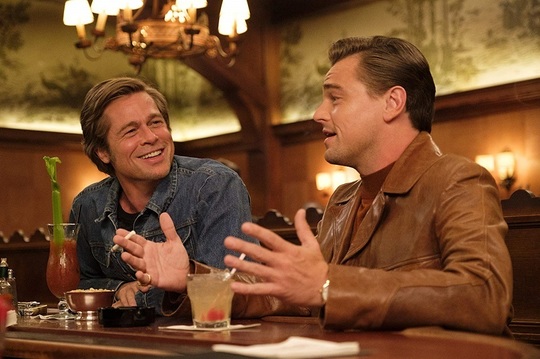 Brad Pitt şi Leonardo DiCaprio, în „Once Upon a Time... in Hollywood”