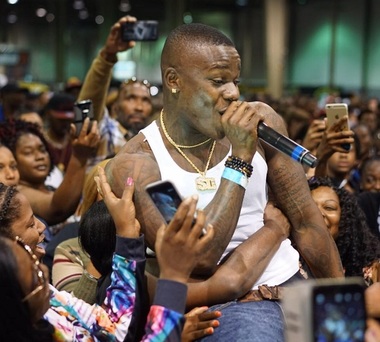 Rapperul american DaBaby a fost eliberat din închisoare şi va fi audiat săptămâna aceasta la Miami