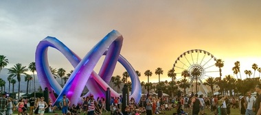 Imagini inedite şi poveşti din culisele festivalului Coachella, în documentarul „20 Years in the Desert” lansat de YouTube - VIDEO