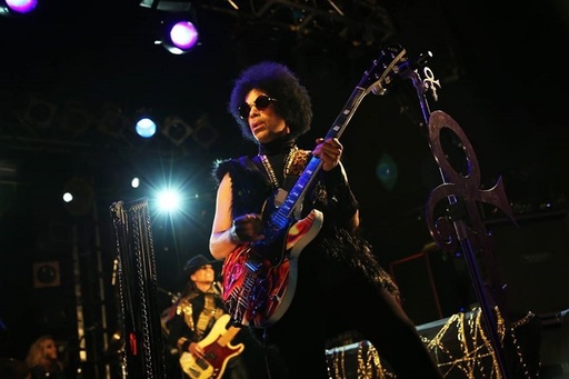 Beck, Alicia Keys, Chris Martin şi Foo Fighters, tribut Prince la Los Angeles

