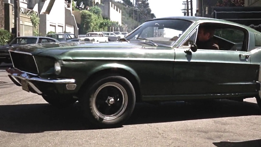 Maşina condusă de Steve McQueen în filmul „Bullitt”, vândută la licitaţie pentru un preţ record
