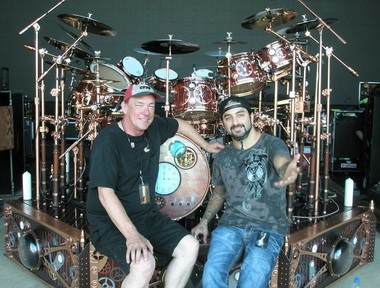 Mike Portnoy, Dave Grohl şi Lars Ulrich, omagii maestrului Neil Peart: Un muzician şi poet incredibil. Toţi am învăţat de la el