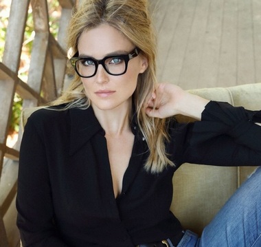 Mama topmodelului Bar Refaeli, dispusă să meargă la închisoare în locul fiicei ei