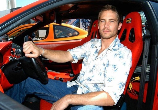 Maşini şi motociclete ale actorului Paul Walker, decedat în 2013, au fost vândute pentru 2,3 milioane de dolari