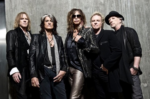 Johnny Depp şi Alice Cooper au cântat alături de Aerosmith pentru a celebra 50 de ani de carieră ai formaţiei americane