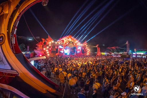 Rapperul Tyga, Dimitri Vegas & Like Mike şi Black Eyed Peas, la festivalul Neversea 2020

