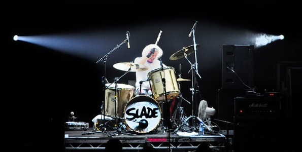 Toboşarul grupului britanic Slade, concediat după 57 de ani printr-un e-mail