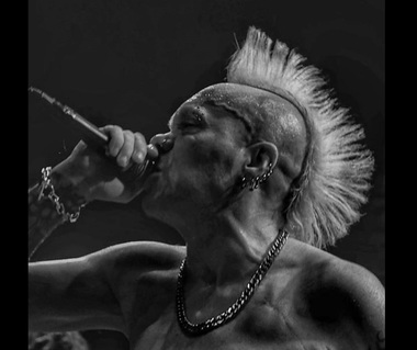 Grupul punk Exploited refuză să cedeze în faţa COVID-19: Nu suntem Green Day! Niciun pericol nu ne va anula viitoarele concerte