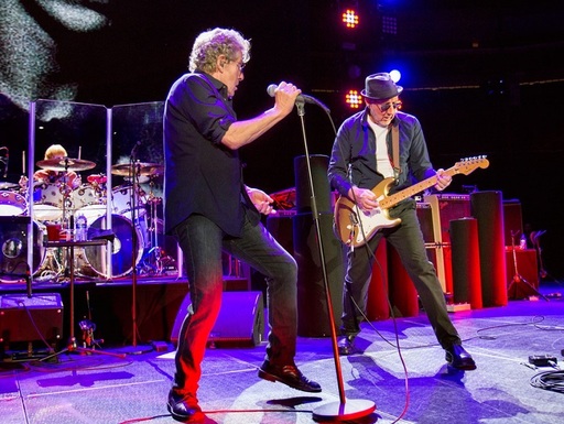Pete Townshend lucrează, în izolare, la un nou album The Who