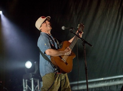 Manu Chao prezintă online melodii sub genericul „Coronarictus Smily Killer Sessions”

