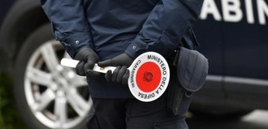O femeie în vârstă de 60 de ani a ieşit la plimbare cu broasca ţestoasă prin Roma şi a fost amendată cu 400 de euro
