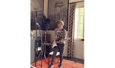 Mick Jagger, izolat la castelul său din provincia franceză Touraine