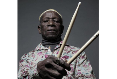 Bateristul Tony Allen, inovator al genului afrobeat, a murit la vârsta de 79 de ani


