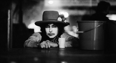 O pagină dintr-un manuscris al lui Bob Dylan din 1966, licitată la Sotheby’s