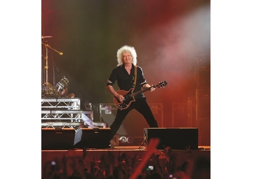 Chitaristul Brian May, spitalizat după o sesiune „prea entuziastă” de grădinărit

