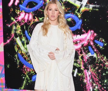 Cântăreaţa Ellie Goulding va lansa în iulie al patrulea album de studio

