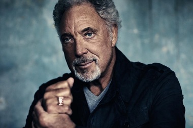 Sir Tom Jones a împlinit 80 de ani: Voi cânta atâta timp cât voi respira - VIDEO

