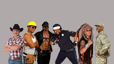 "Poliţistul" din grupul Village People îi cere lui Donald Trump să nu mai folosească muzica lor 