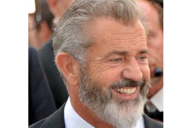 Mel Gibson, spitalizat după ce a fost diagnosticat cu Covid-19

