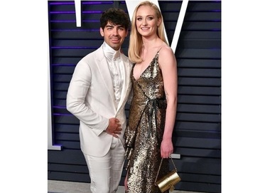 Cântăreţul Joe Jonas şi actriţa Sophie Turner, cunoscută din serialul „Game of Thrones”, au devenit părinţi
