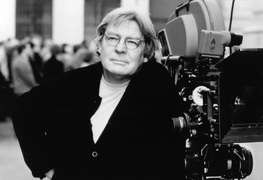 Cineastul britanic Alan Parker, cunoscut pentru filme ca „Bugsy Malone” şi „Mississippi Burning”, a murit