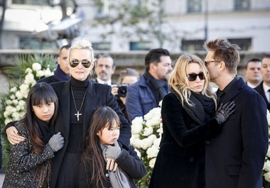 David Hallyday a renunţat la succesiunea tatălui său, muzicianul Johnny Hallyday