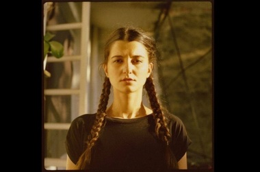 INTERVIU - Sarra Tsorakidis, premiată anul acesta la TIFF şi Anonimul, despre regia de film în pandemie şi lungmetrajul de debut