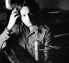 Jack White scoate la licitaţie mai multe instrumente şi obiecte pentru a sprijini organizaţii artistice şi caritabile