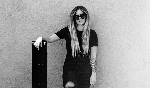Avril Lavigne va susţine un concert live prin care vrea să atragă atenţia asupra bolii Lyme