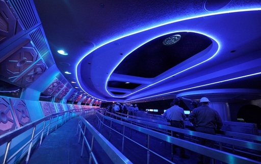 Disney pregăteşte filmul live-action „Space Mountain”, bazat pe circuitul din parcul tematic din Florida