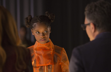 Letitia Wright, cunoscută din „Black Panther” şi „Avengers”, criticată aspru după ce a distribuit părerile unui sceptic cu privire la vaccinurile anti-Covid