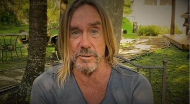 Iggy Pop a lansat un imn rock anti-coronavirus, "Dirty Little Virus" - VIDEO