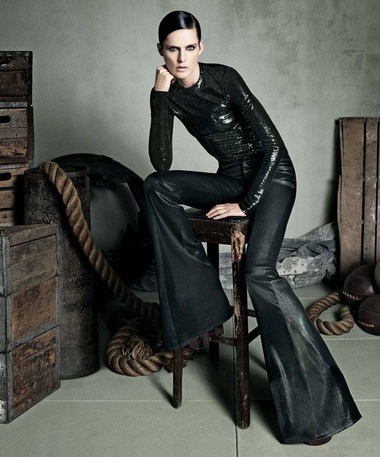 Manechinul Stella Tennant, verişoară a prinţesei Diana şi muza lui Karl Lagerfeld, a murit la vârsta de 50 de ani 