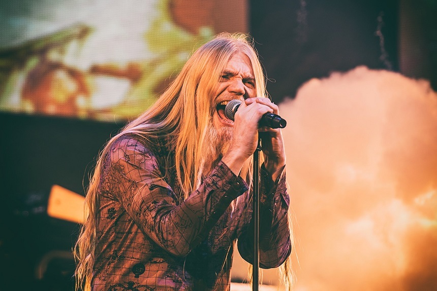 Basistul de la Nightwish a anunţat că părăseşte grupul finlandez şi viaţa publică