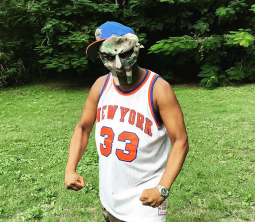 Accesările online ale muzicii lui MF Doom au crescut cu 870% după vestea că rapperul a decedat