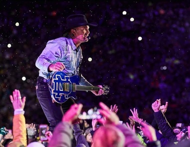 Garth Brooks, alături de Lady Gaga şi Jennifer Lopez, la ceremonia de învestire a lui Joe Biden şi Kamala Harris

