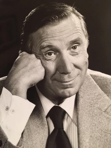 Actorul Bruce Kirby, cunoscut pentru rolurile din serialele "Columbo" şi "L.A. Law", a murit