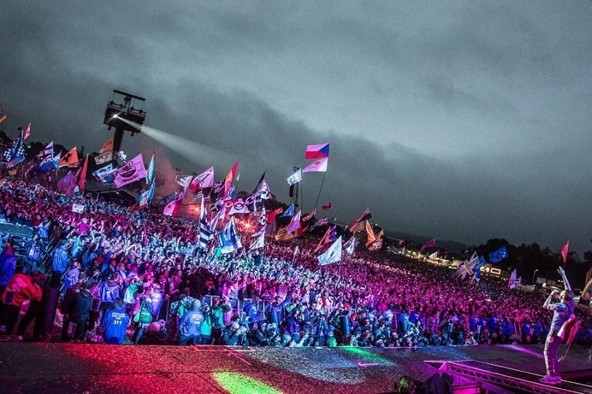 Festivalul Glastonbury a primit licenţa pentru un eveniment cu 50.000 de participanţi