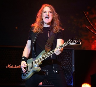 Basistul David Ellefson, acuzat de comportament sexual neadecvat, dat afară din trupa Megadeth 