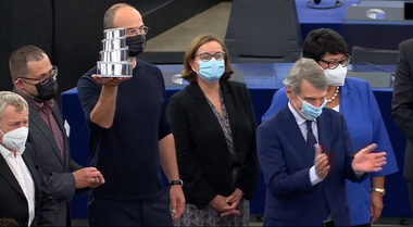 Documentarul „colectiv”, regizat de Alexander Nanau, recompensat cu premiul publicului LUX 2021